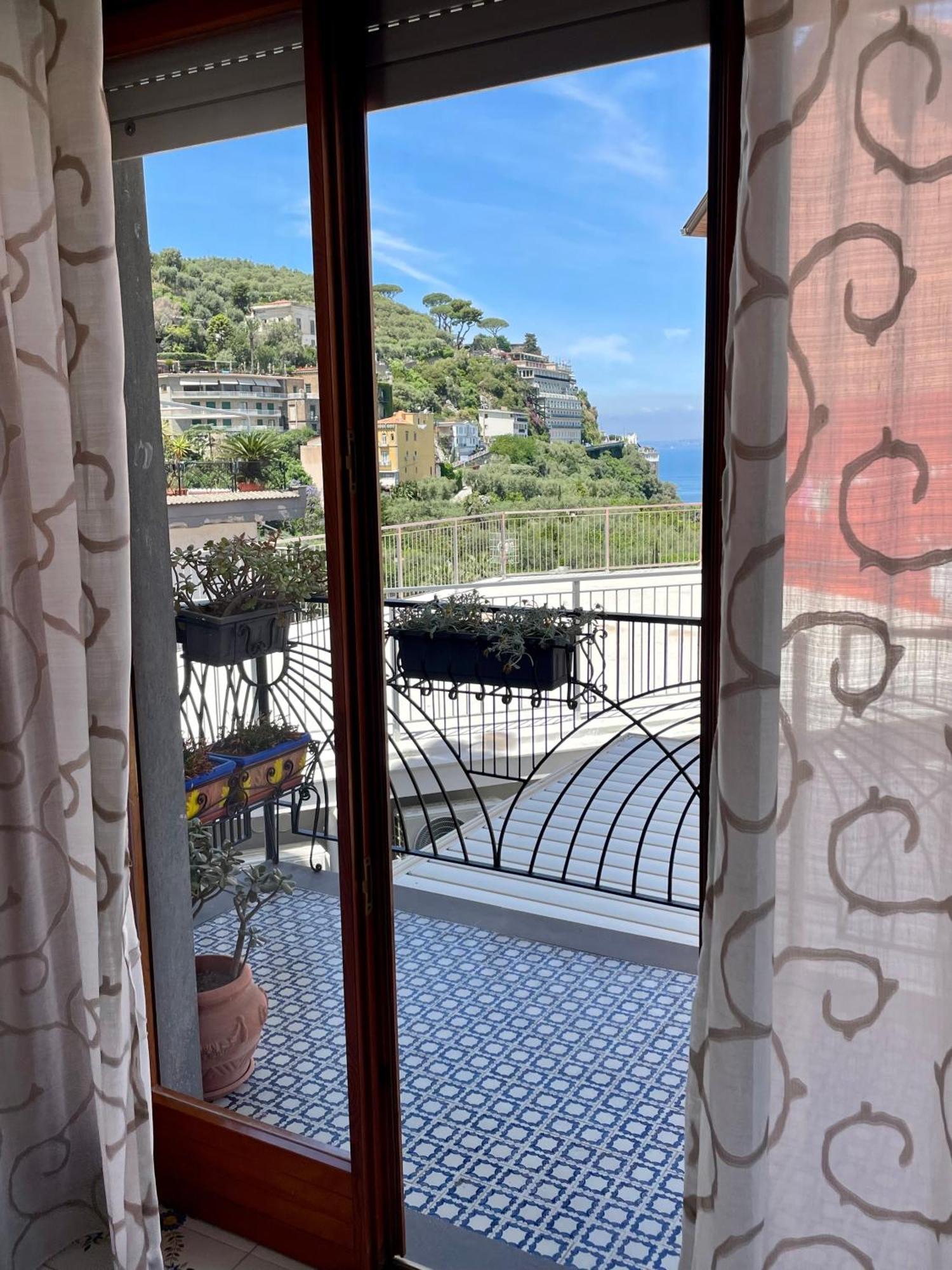 Capoten Sorrento Buitenkant foto